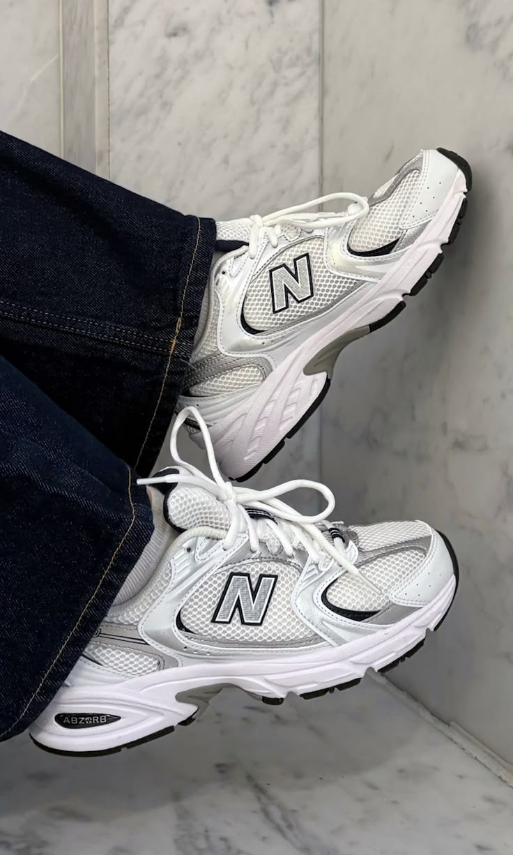 NEW BALANCE 530