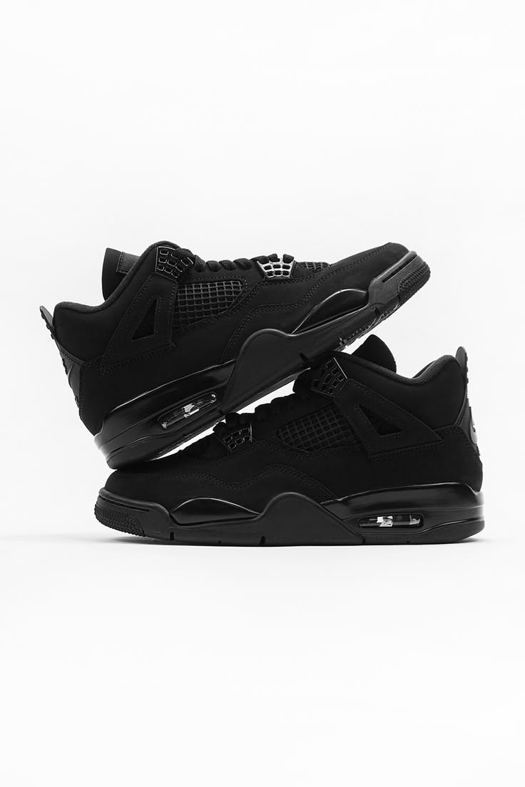 JORDAN 4 BLACK CAT