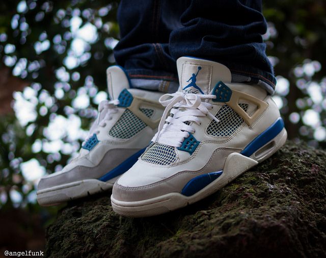 JORDAN 4 MILITARY BLUE