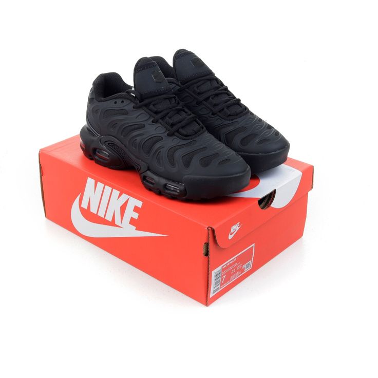 NIKE AIRMAX PLUS DRIFT BLACK