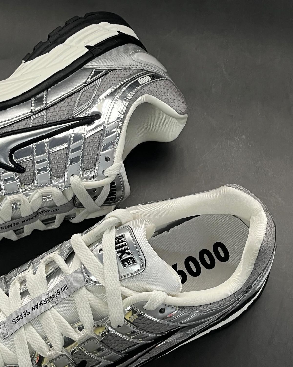 NIKE P6000 SILVER