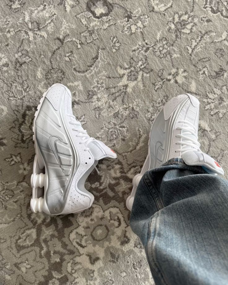 NIKE R4 WHITE