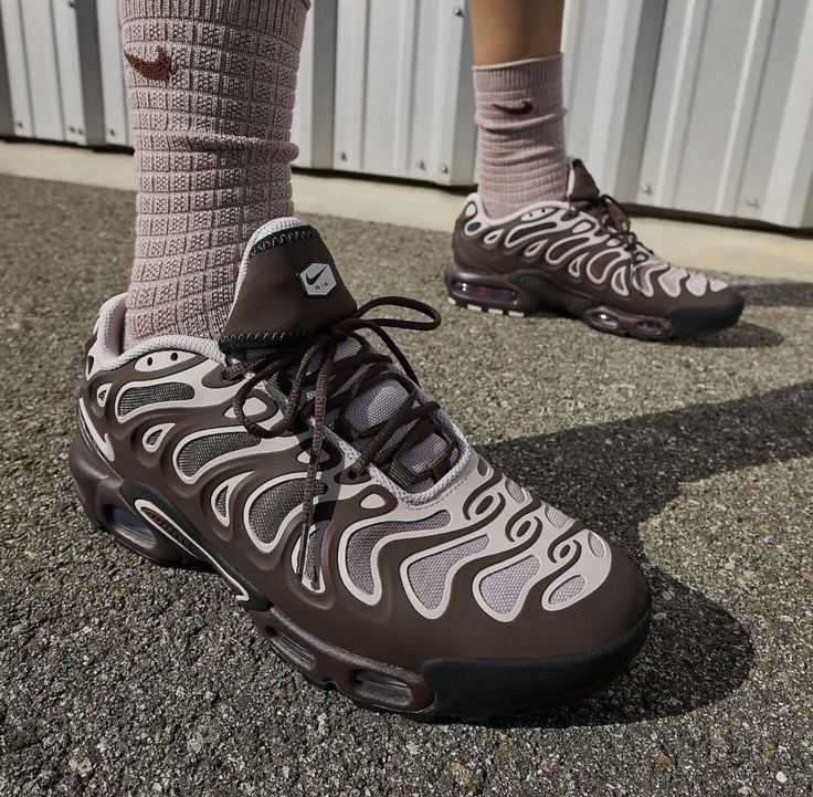 NIKE AIR MAX PLUS DRIFT